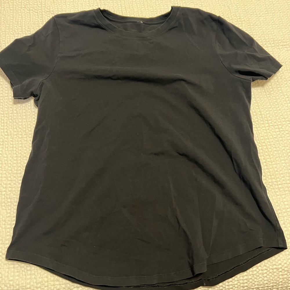 Lululemon tshirt